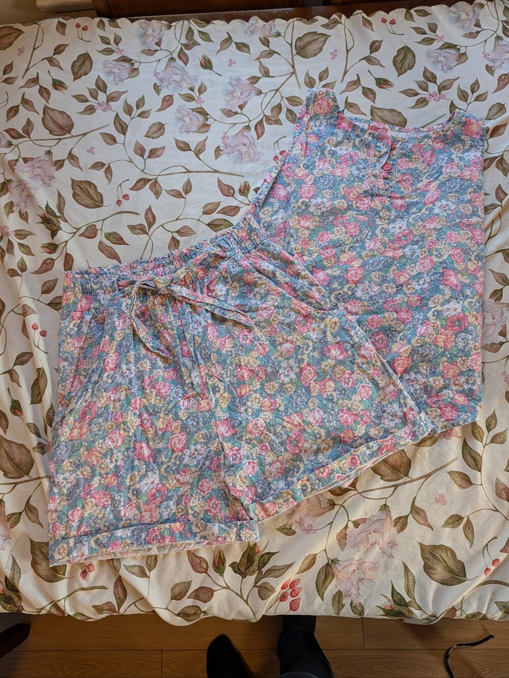 VTG 70's H.E.R Floral Short And Top Set Size L 100% Cotton